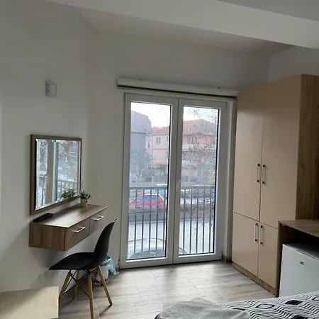 Paradiso Center Apartment