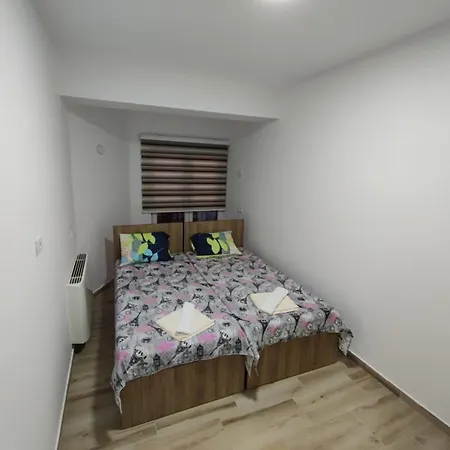Apartment Paradiso Center *