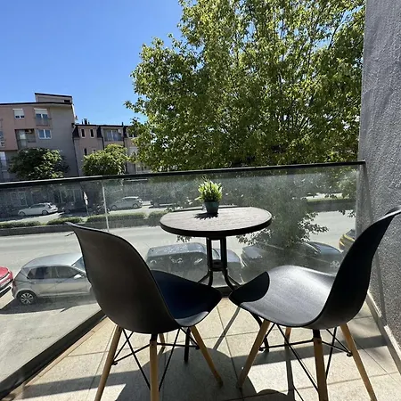 Paradiso Center Apartment *