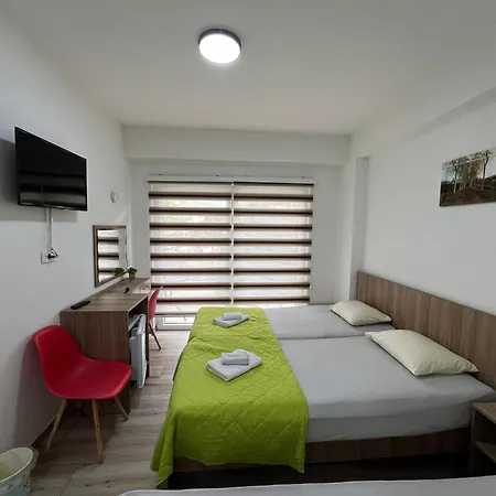 Apartment Paradiso Center *